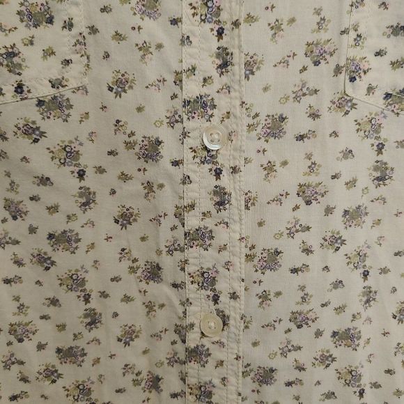 🐸2/$20 100% Cotton Button Down Blouse - Picture 6 of 8